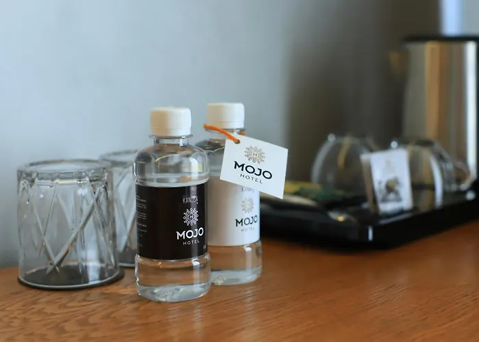 Mojo HallГотель